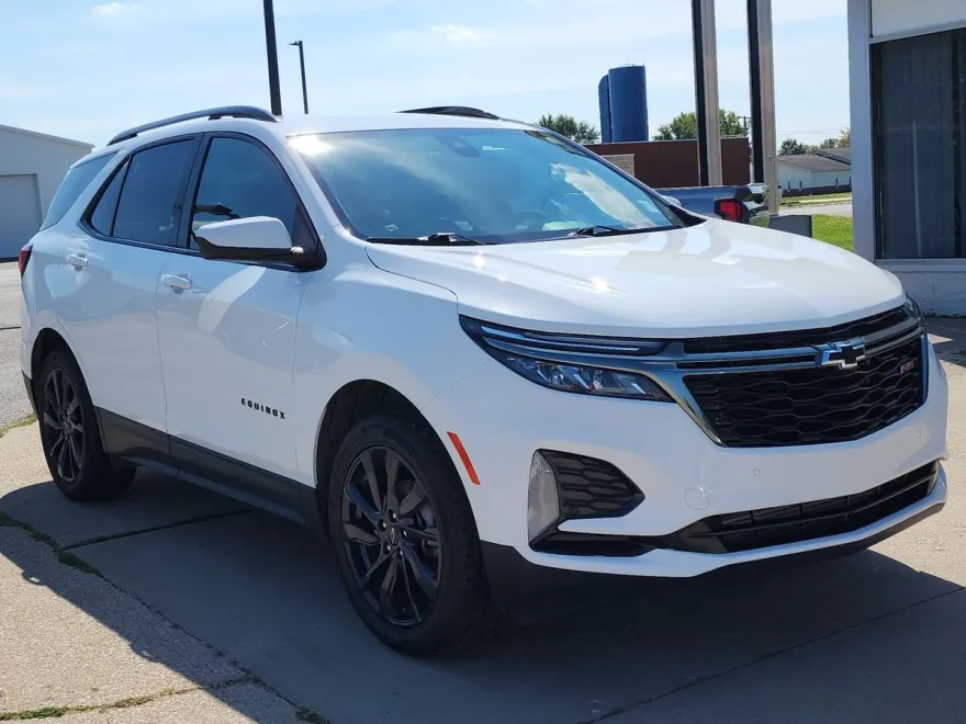 2022 Chevrolet Equinox RS photo 1