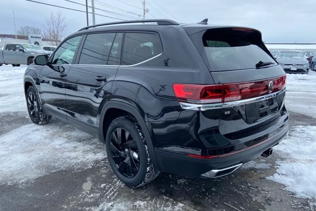 2025 Volkswagen Atlas SE Technology photo 1