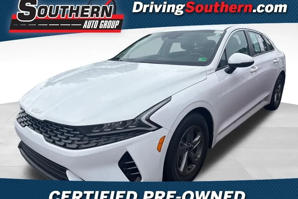 2023 Kia K5 LXS photo 1