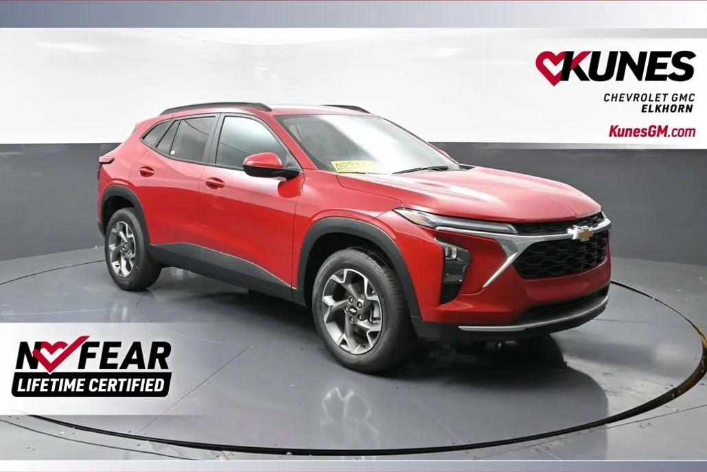 2026 Chevrolet Trax LT photo 1