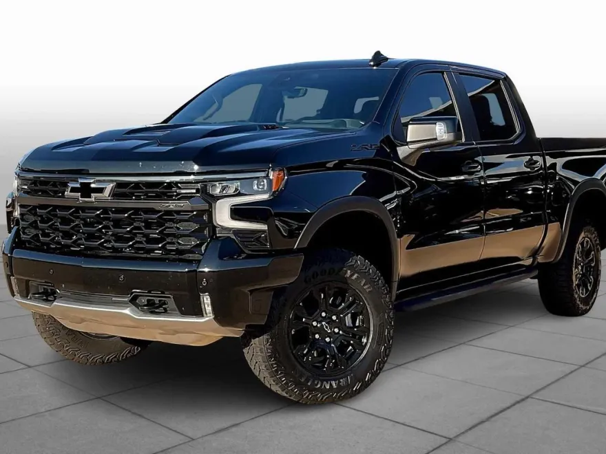 2025 Chevrolet Silverado 1500 ZR2 photo 1