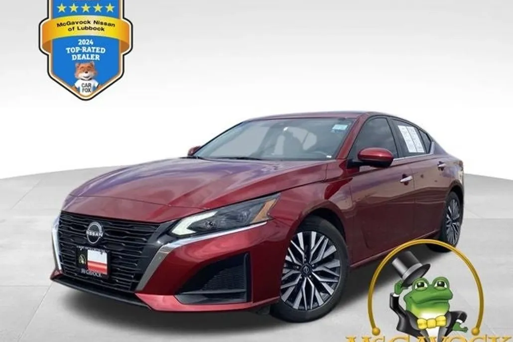 2023 Nissan Altima 2.5 SV photo 1