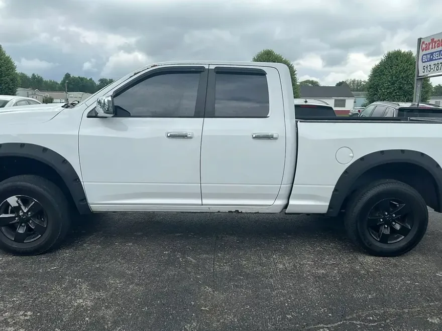 2012 Ram 1500 SLT photo 1