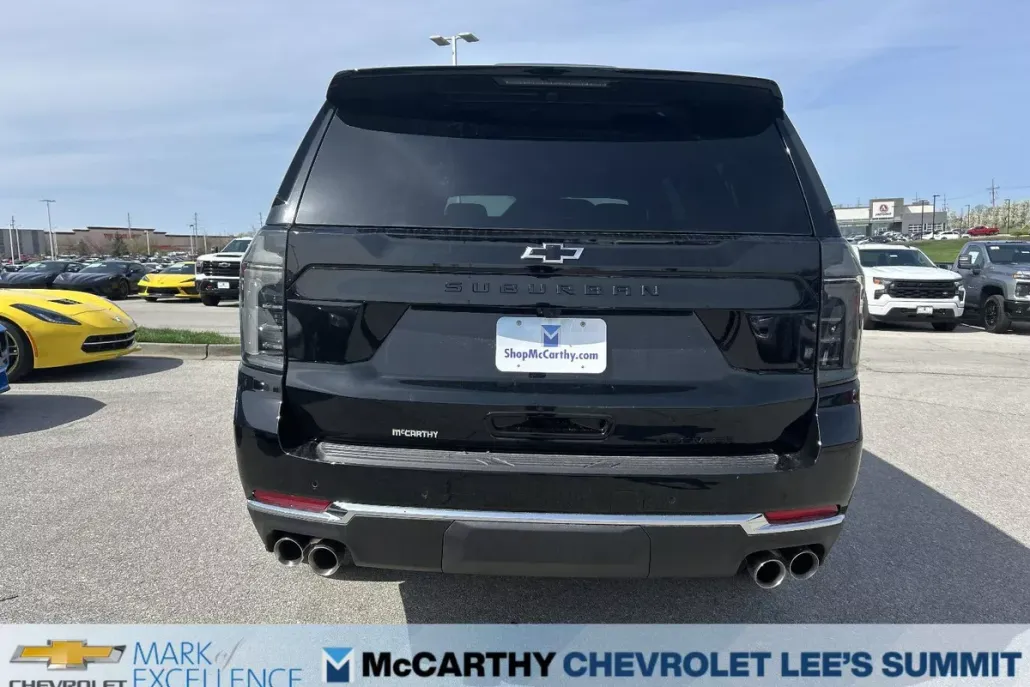 2025 Chevrolet Suburban Premier photo 1