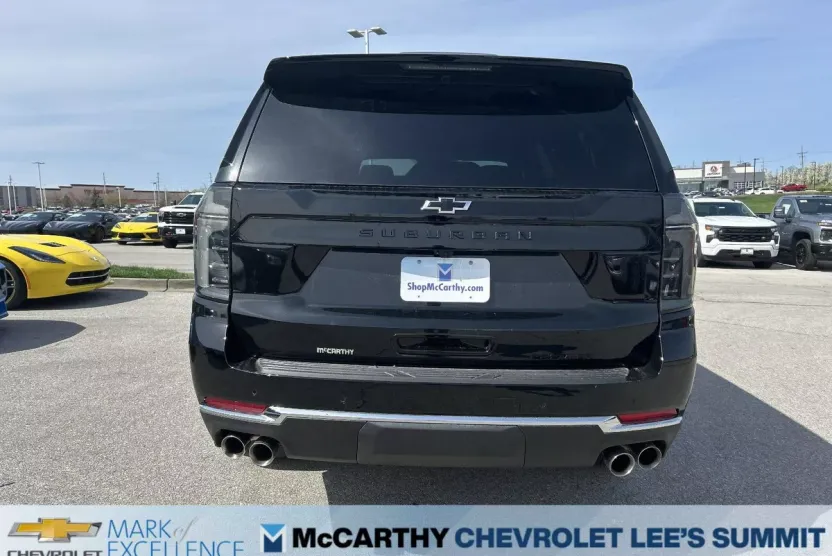 2025 Chevrolet Suburban Premier photo 1