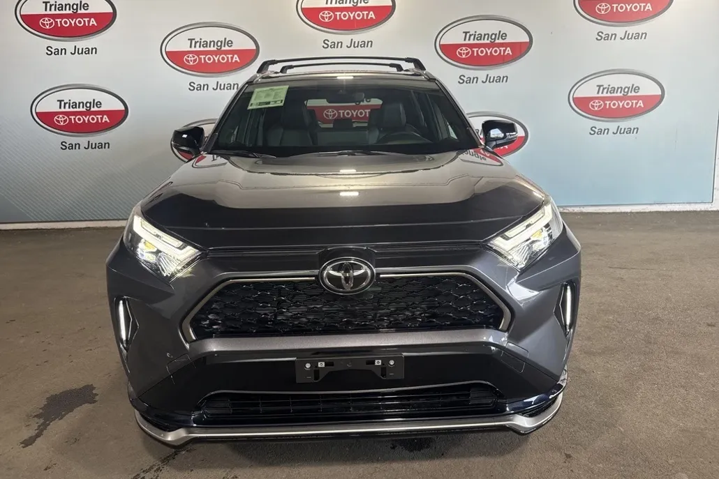 2025 Toyota RAV4 Hybrid XSE photo 1