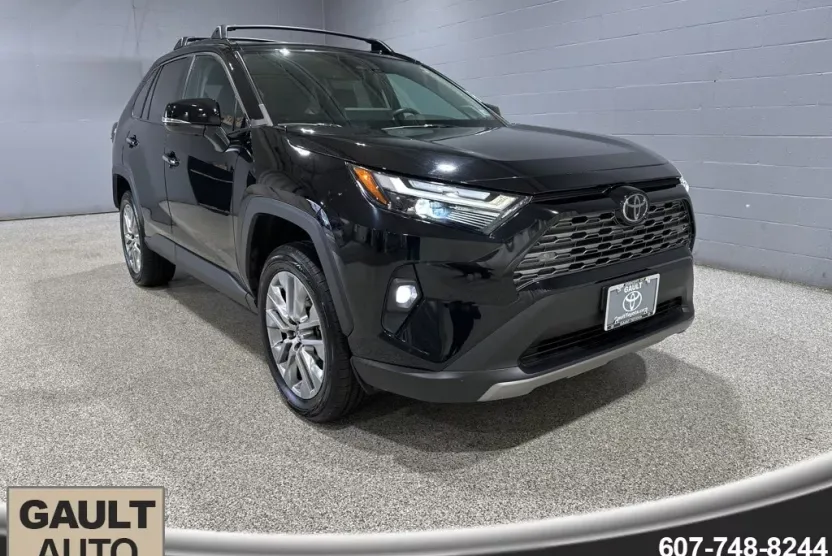 2023 Toyota RAV4 Limited photo 1