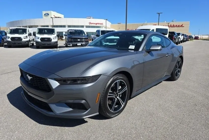 2025 Ford Mustang EcoBoost photo 1