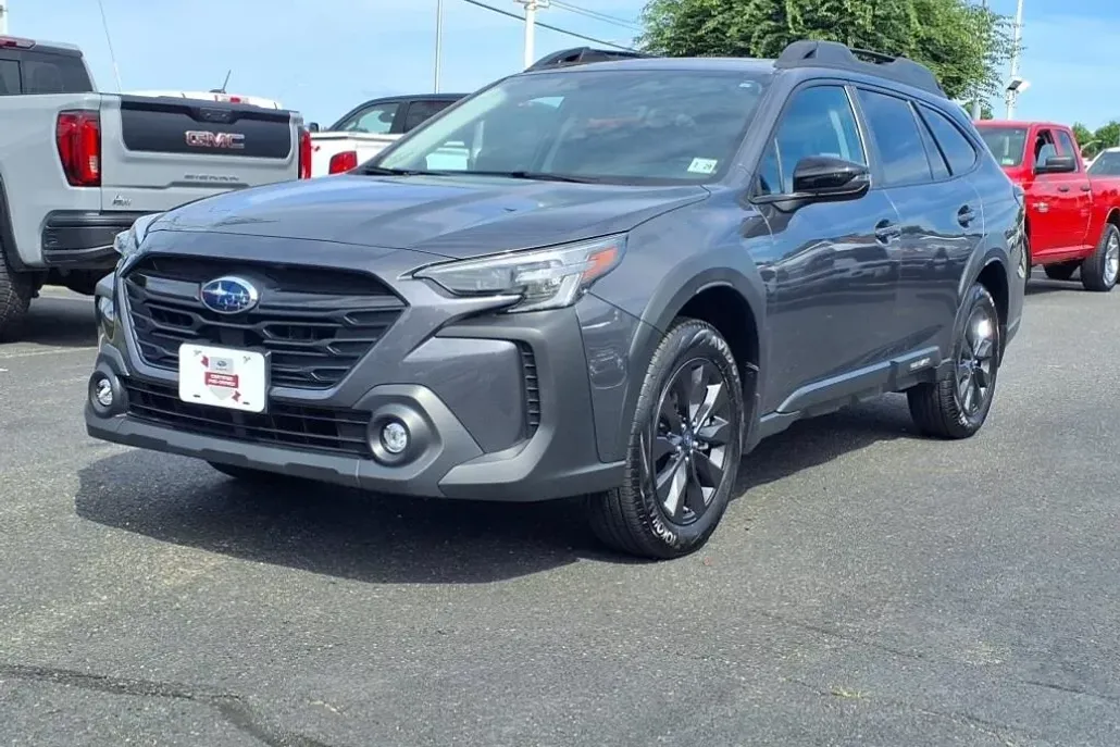2025 Subaru Outback Onyx Edition photo 1