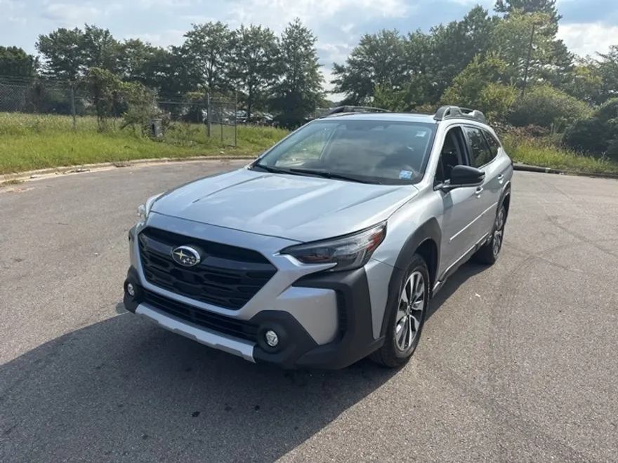 2024 Subaru Outback Limited photo 1