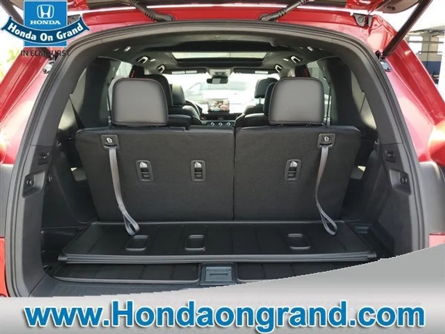 2025 Honda Pilot TrailSport photo 1