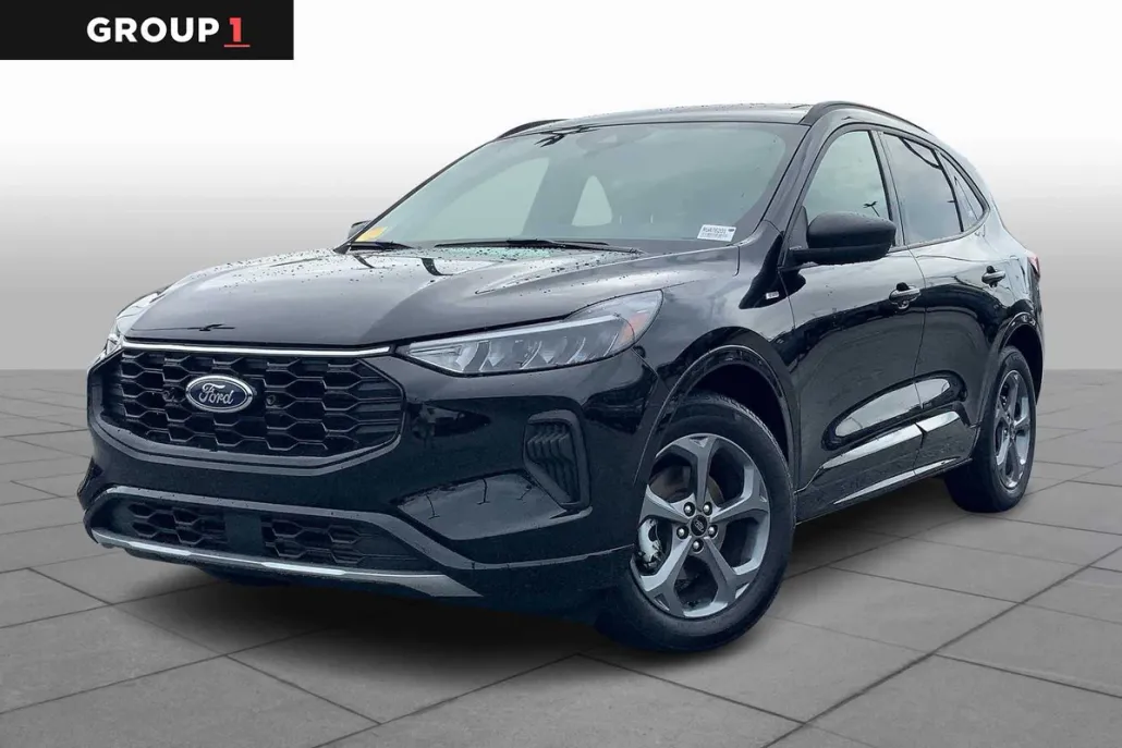 2024 Ford Escape ST-Line photo 1
