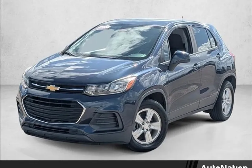 2019 Chevrolet Trax LS photo 1
