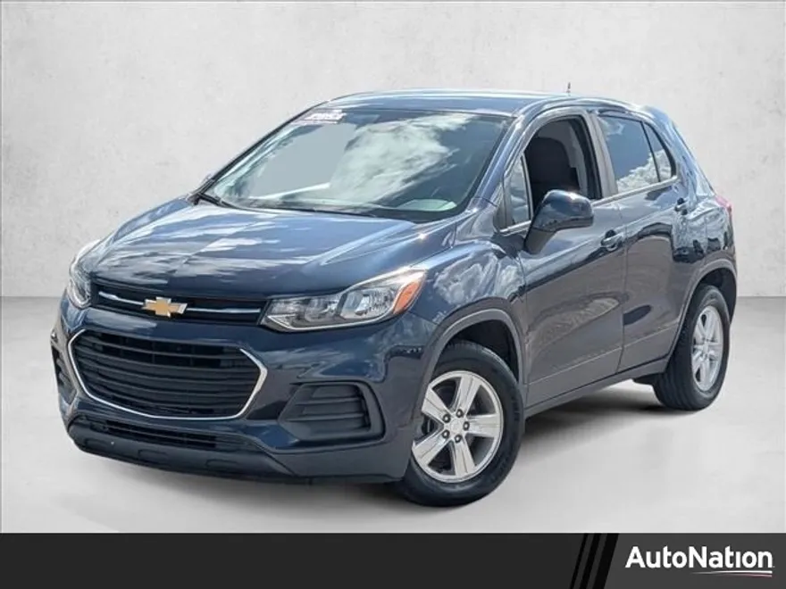 2019 Chevrolet Trax LS photo 1