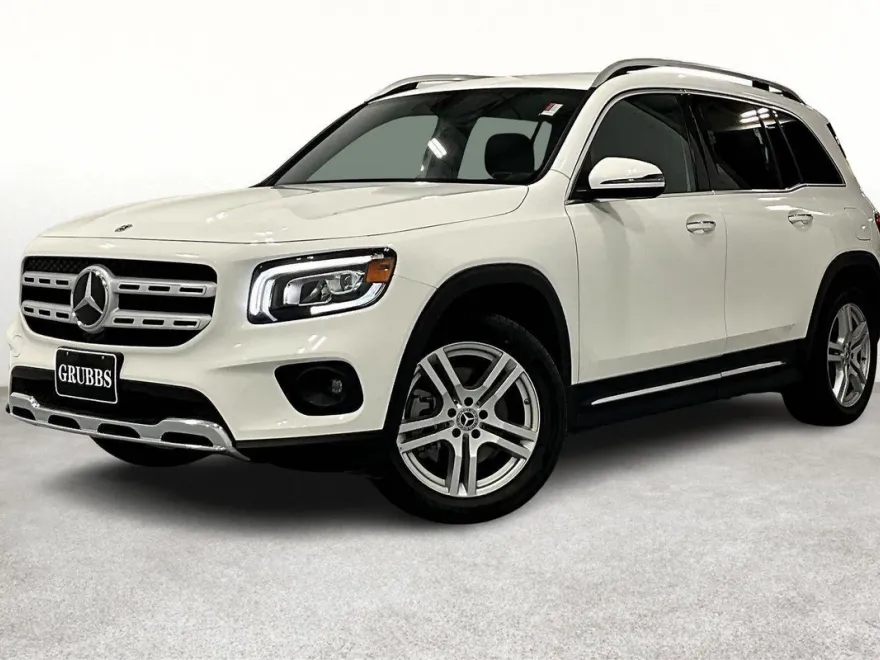 2023 Mercedes Benz GLB 250 photo 1