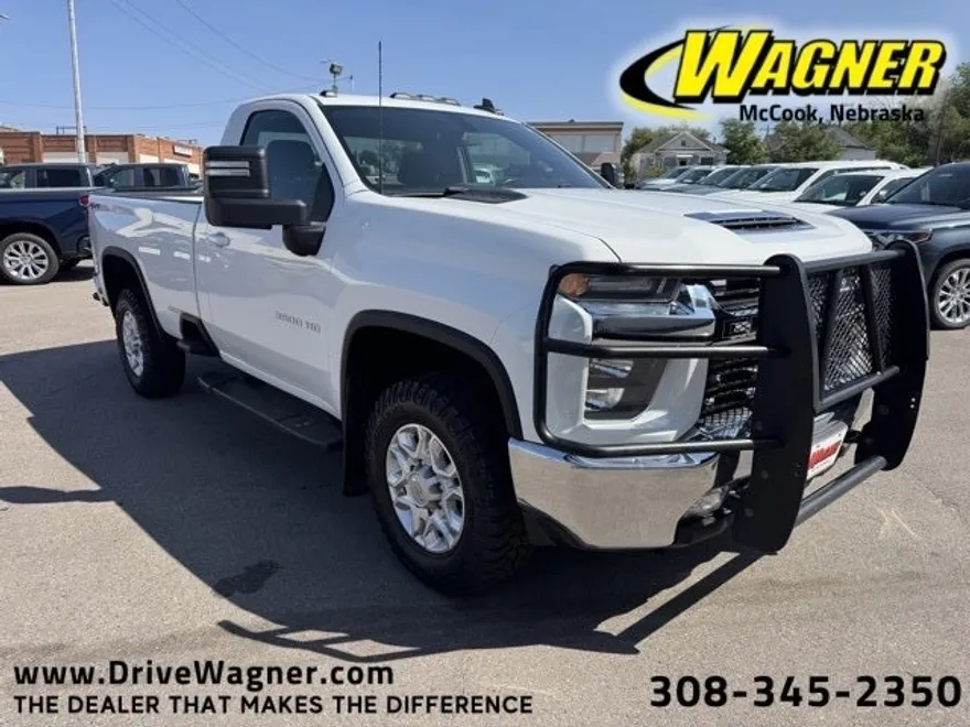 2022 Chevrolet Silverado 3500HD LT photo 1