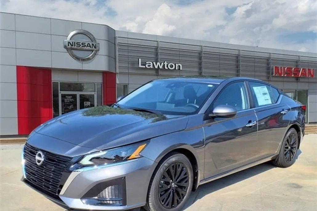 2025 Nissan Altima SV Special Edition photo 1