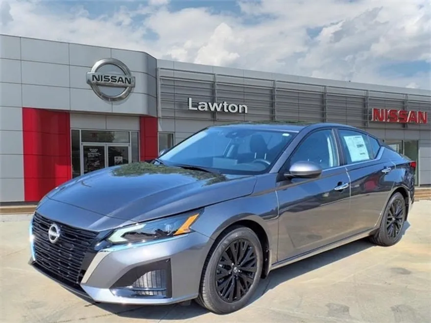 2025 Nissan Altima SV Special Edition photo 1