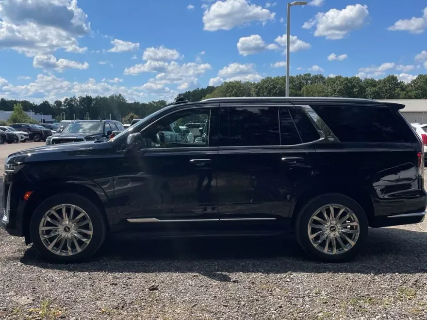 2023 Cadillac Escalade Premium Luxury photo 1