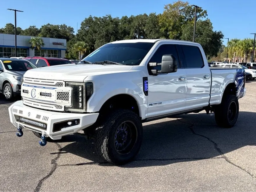 2018 Ford F-250 Platinum photo 1