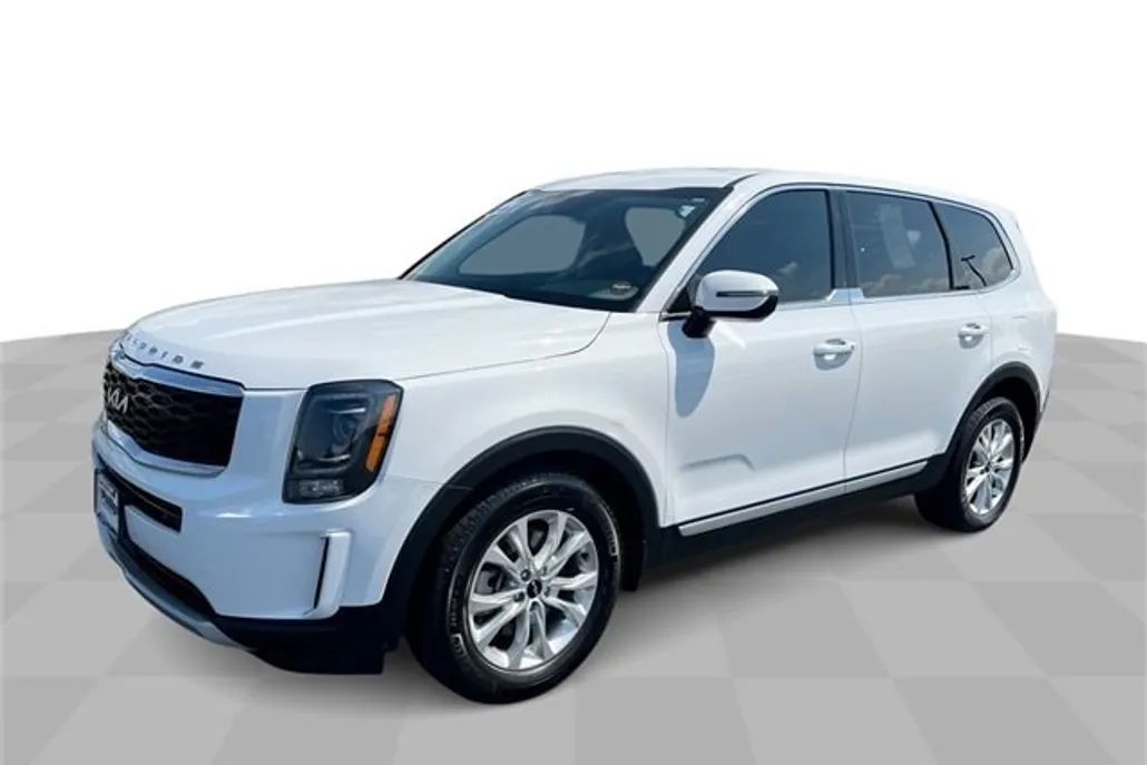 2022 Kia Telluride LX photo 1