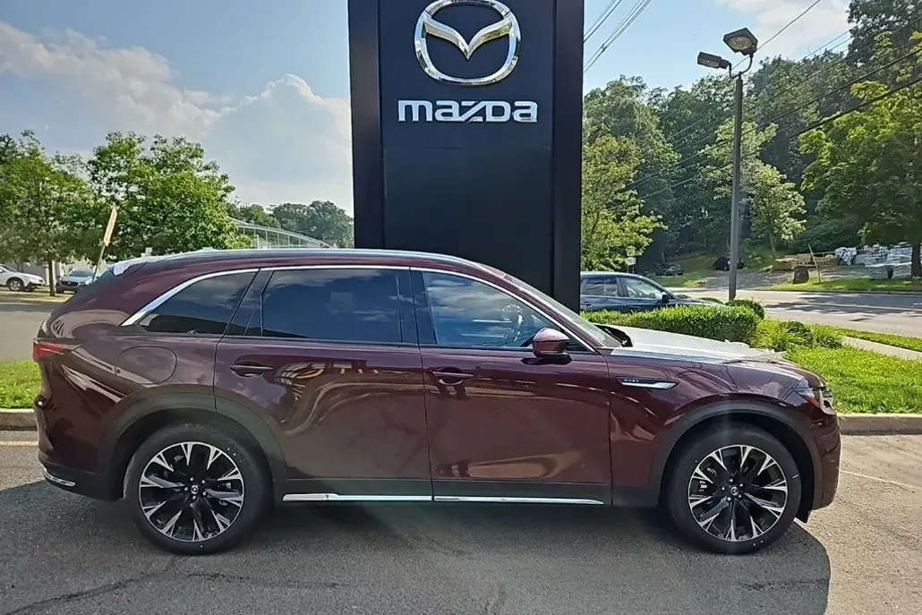 2024 Mazda CX-90 Premium Plus photo 1