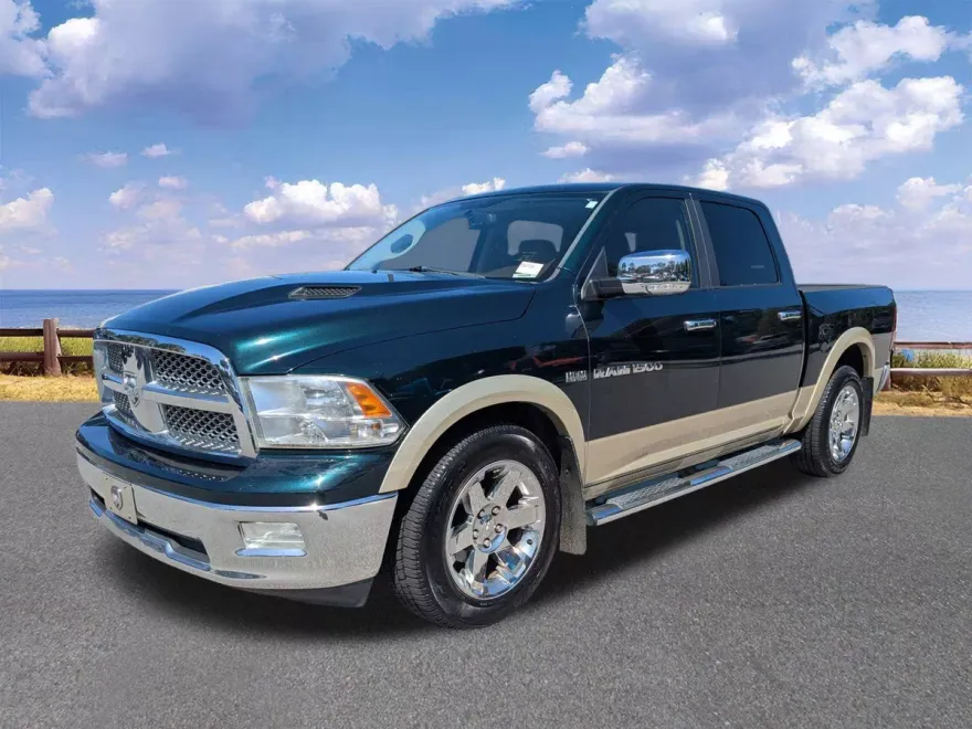 2011 Ram 1500 Laramie photo 1