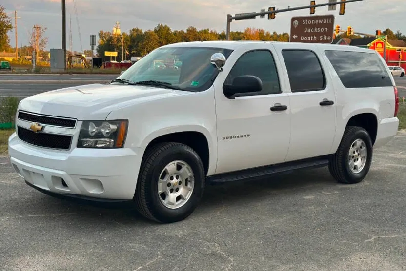 2014 Chevrolet Suburban photo 1