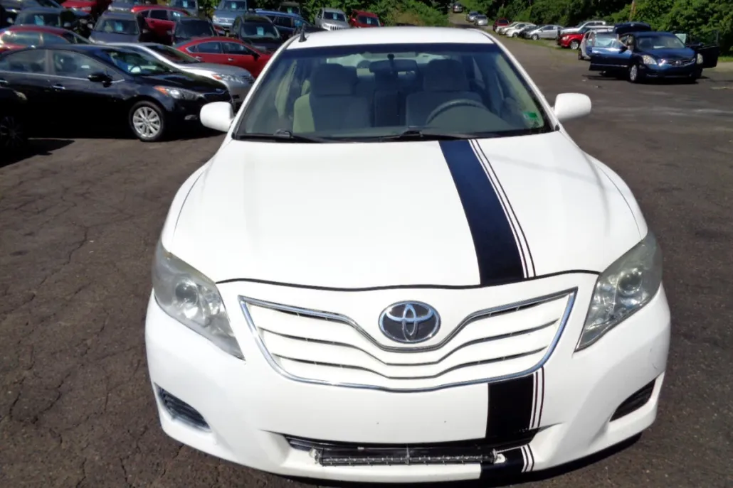 2011 Toyota Camry Base photo 1