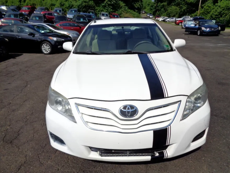 2011 Toyota Camry Base photo 1
