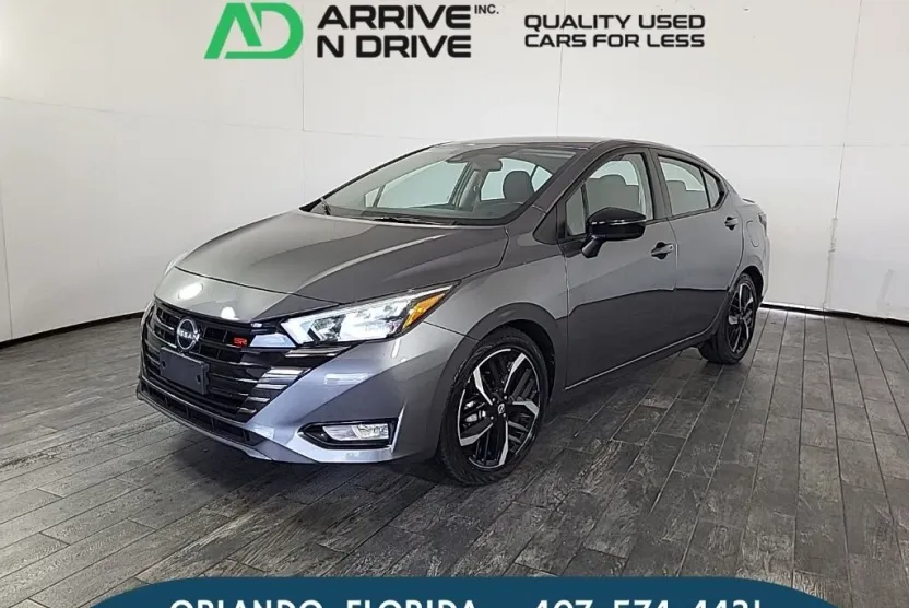 2024 Nissan Versa SR photo 1