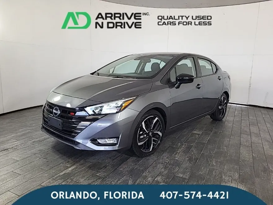 2024 Nissan Versa SR photo 1