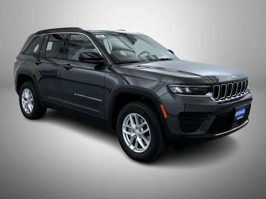 2025 Jeep Grand Cherokee Laredo X photo 1