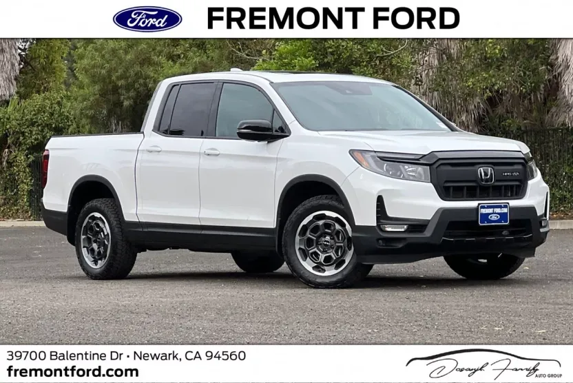 2024 Honda Ridgeline Black Edition photo 1