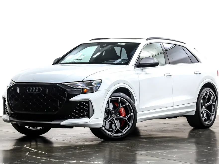 2025 Audi RS Q8 photo 1