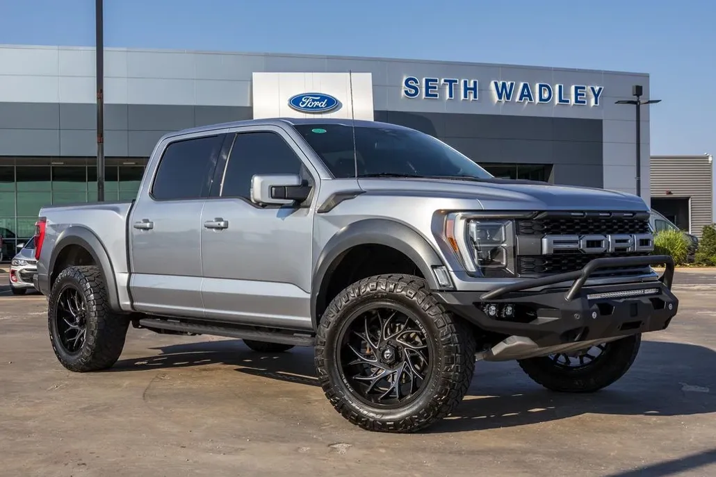 2023 Ford F-150 Raptor photo 1