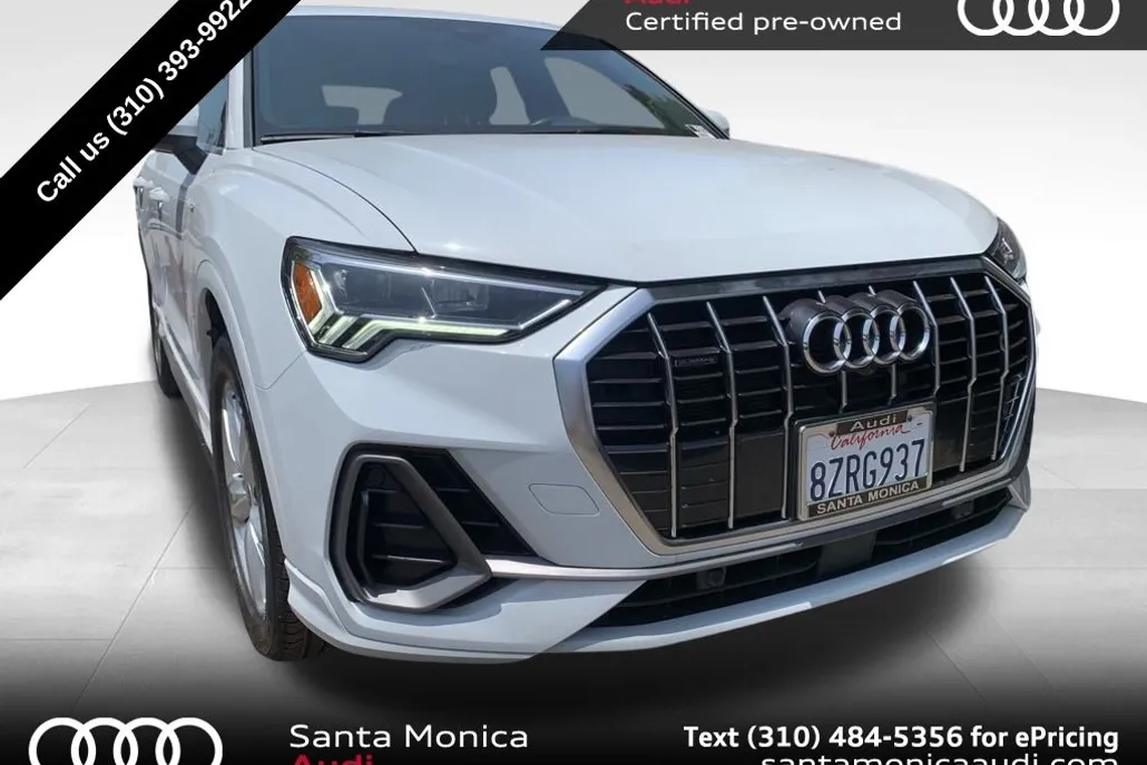 2022 Audi Q3 S line Premium Plus photo 1