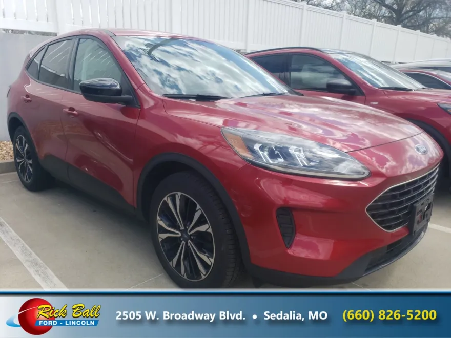 2022 Ford Escape SE photo 1