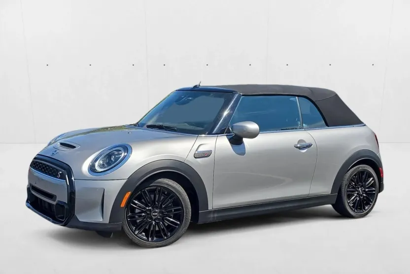 2024 Mini Cooper Convertible S photo 1