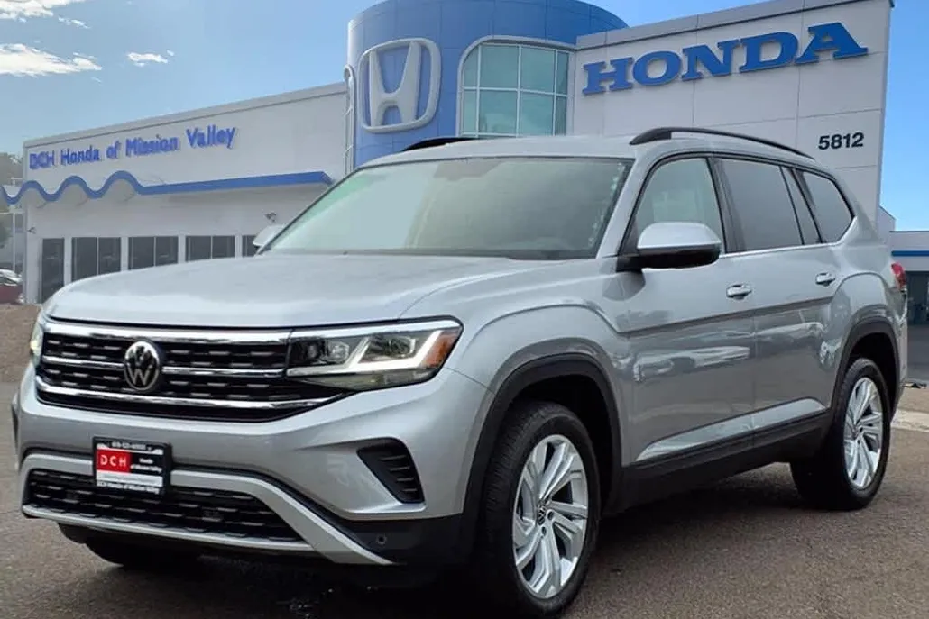 2023 Volkswagen Atlas V6 SE Technology photo 1