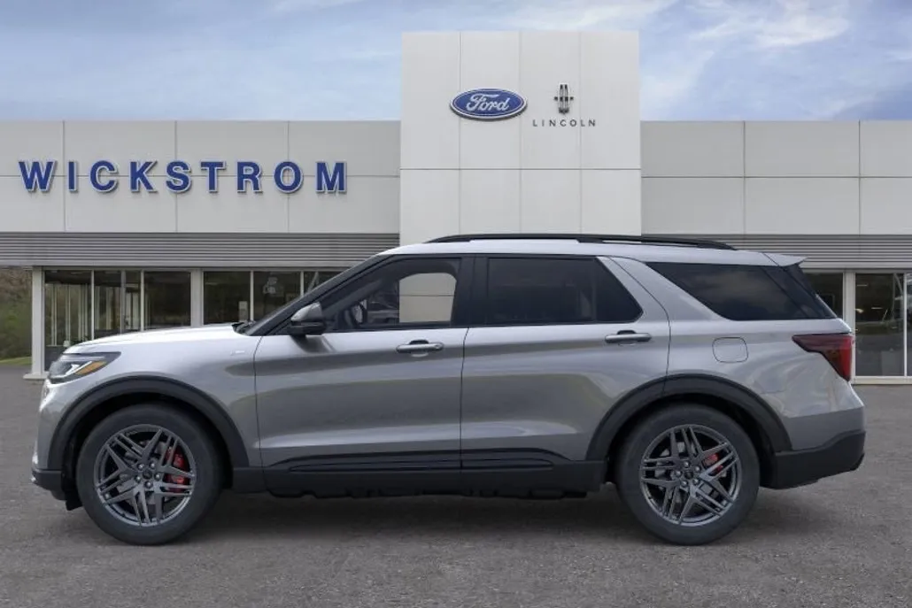 2025 Ford Explorer ST-Line photo 1