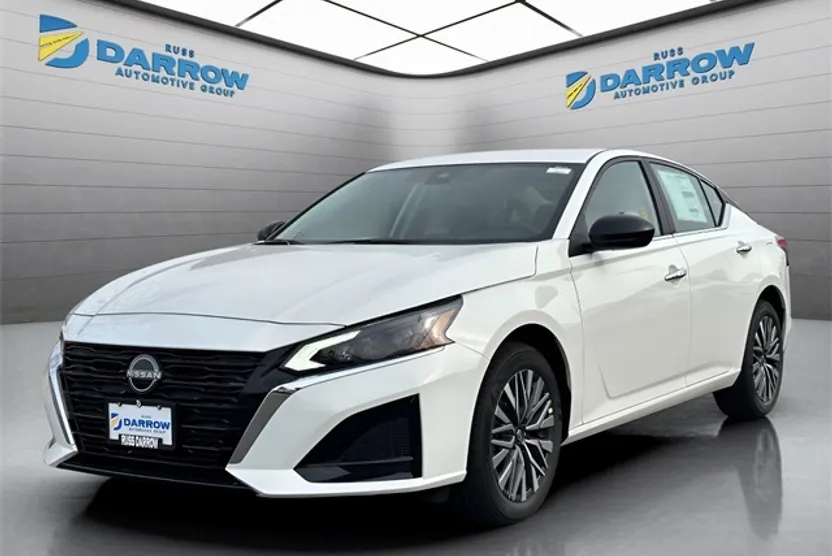 2025 Nissan Altima 2.5 SV photo 1