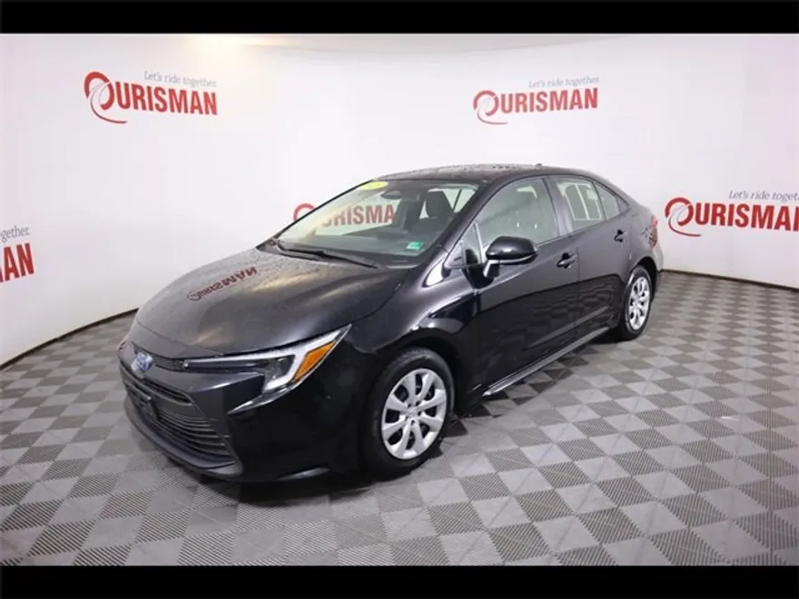 2025 Toyota Corolla Hybrid LE photo 1