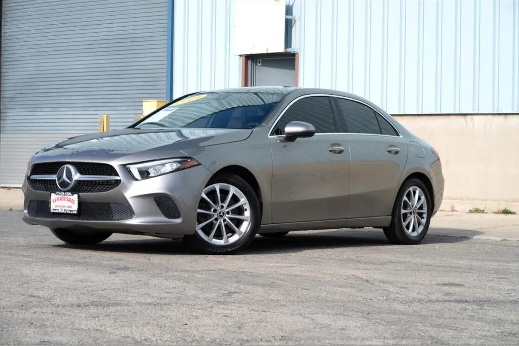 2019 Mercedes Benz A 220 4MATIC photo 1