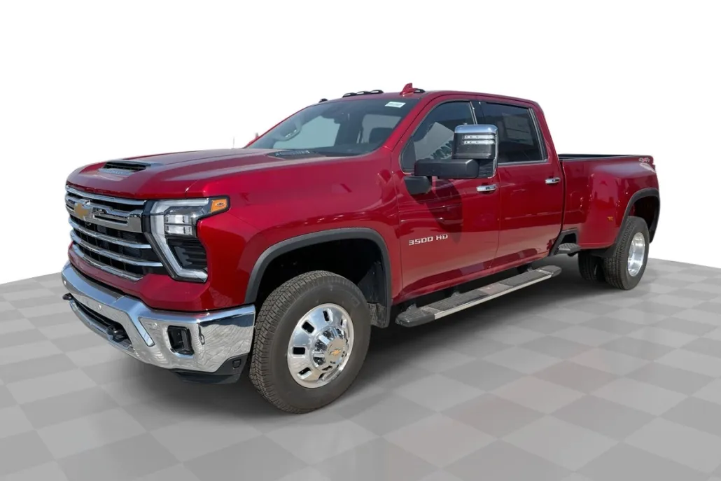 2025 Chevrolet Silverado 3500HD LTZ photo 1