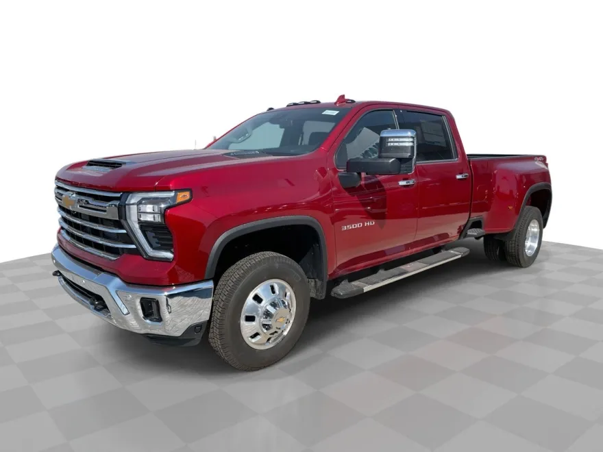 2025 Chevrolet Silverado 3500HD LTZ photo 1
