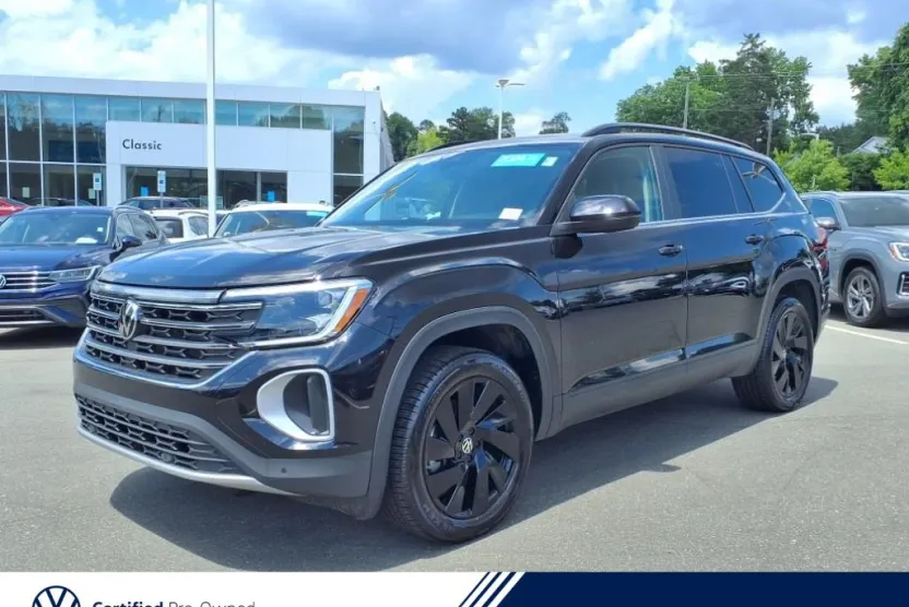 2024 Volkswagen Atlas SE Technology photo 1