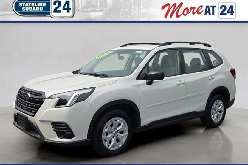 2022 Subaru Forester Base photo 1