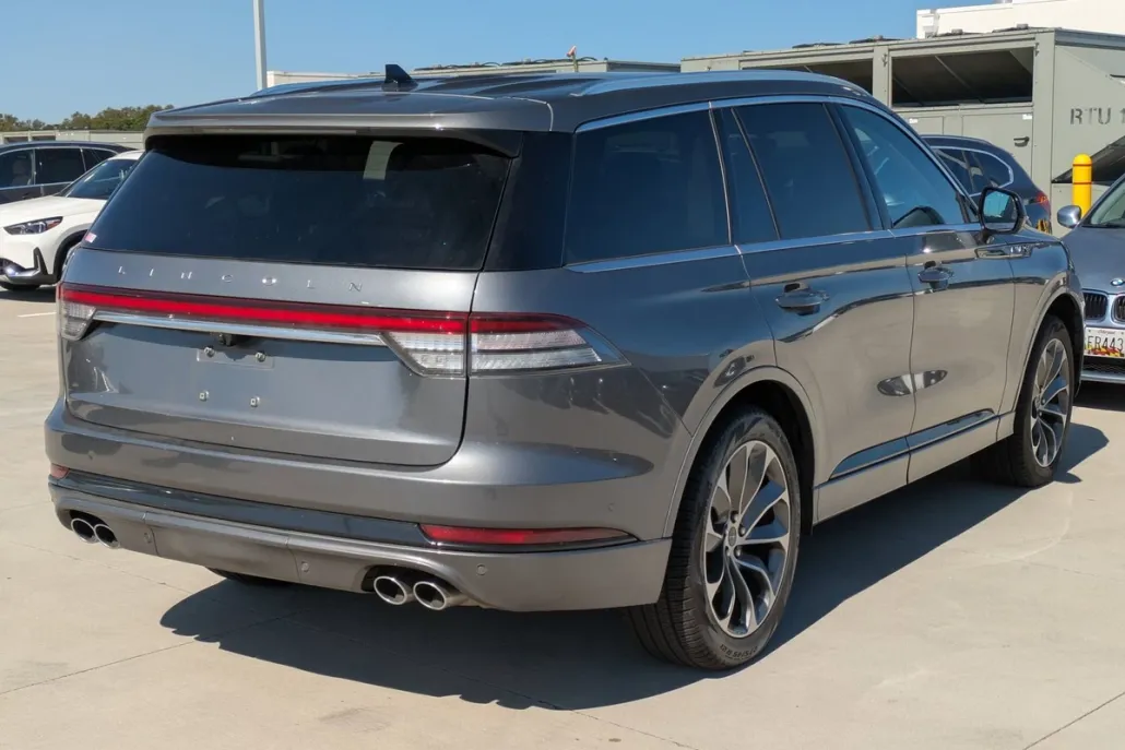 2022 Lincoln Aviator Grand Touring photo 1