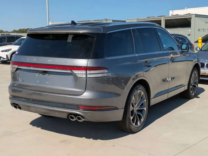 2022 Lincoln Aviator Grand Touring photo 1